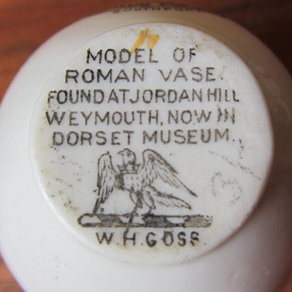 W.H. Goss crested heraldry china vintage Southport (GC070 Grace) - Picture 7 of 7